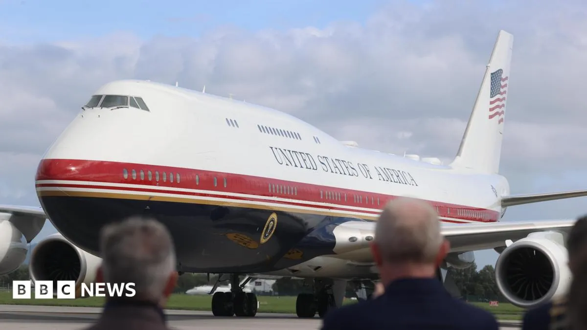 White House bars CNN from Air Force One Tennessee trip